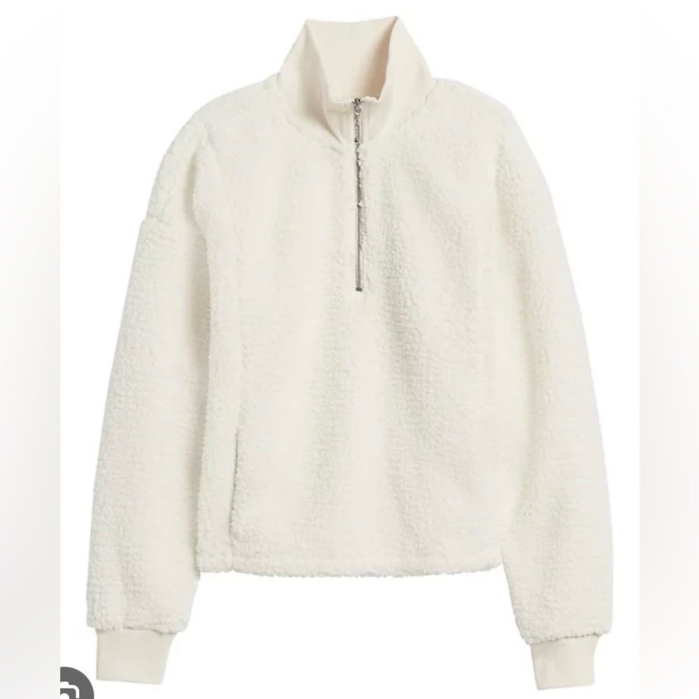 Banana Republic Sherpa Quarter Zip Sweater. Size Medium. Off white colour.
